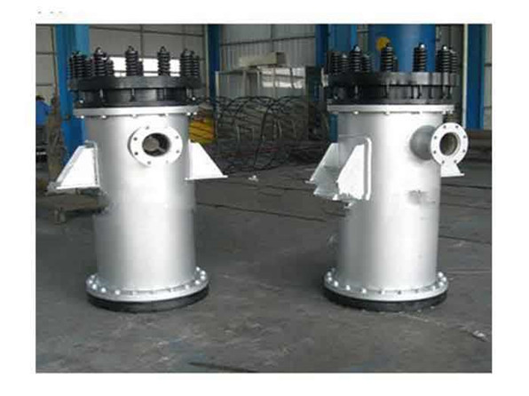 某大学学生到厂参观交流学习