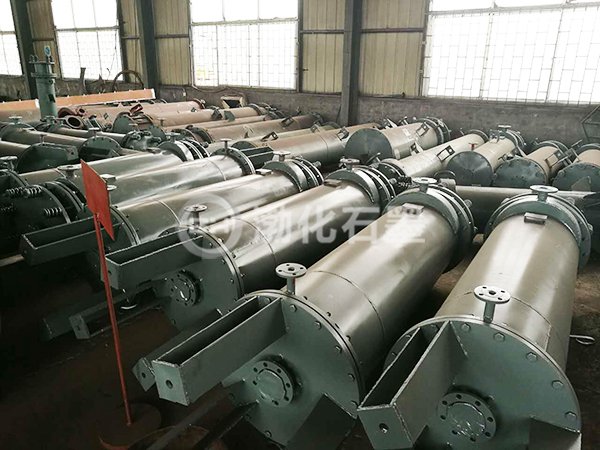 石墨设备在氯乙烯生产中使用和检修