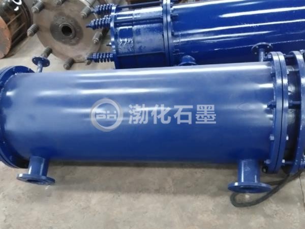 天气晴朗，为客户发货石墨设备