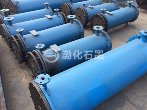 石墨冷凝器的冷却介质和浸渍选择